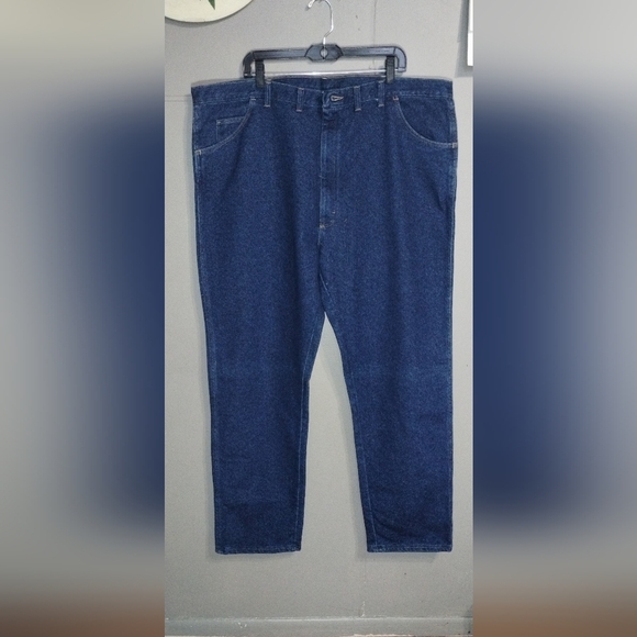 Wrangler Other - Wrangler Men's Deep Blue Relaxed Jeans